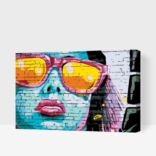 Paint by number - Kvinde med lyserøde briller