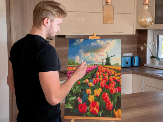 Diamond Paint - Vindmøller i en mark med tulipaner