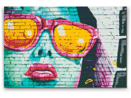 Diamond Paint - Kvinde med lyserøde briller